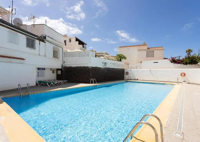 Sun Relax Urbania Адехе